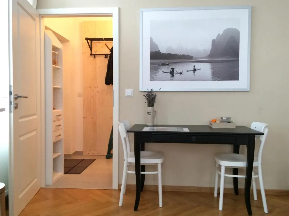 Studio U Parkplatz, Zentrale Ruhelage Neben Grunoase Apartment Vienna Austria